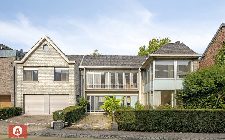 Gebouw voor gemengd gebruik te koop in Buggenhout