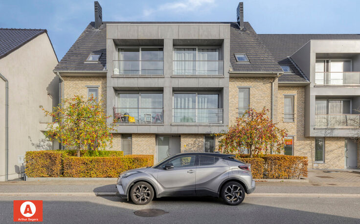 Gelijkvloerse verdieping te koop in Buggenhout