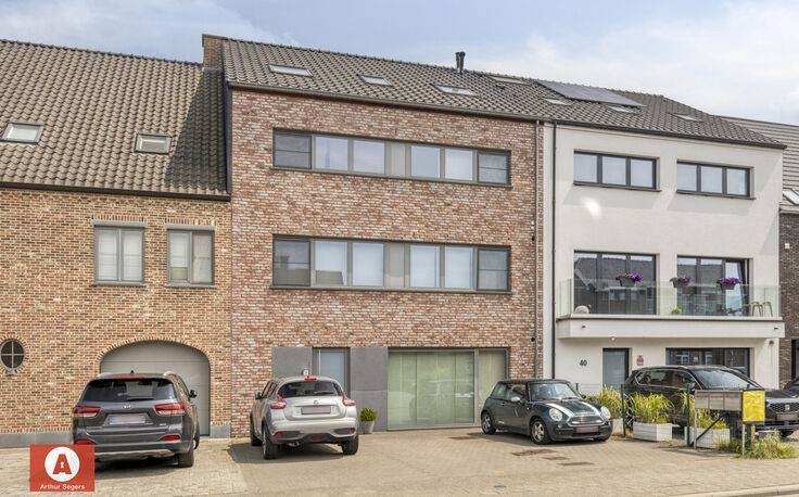 Gelijkvloerse verdieping te koop in Merchtem