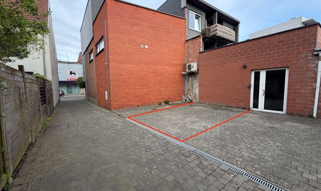 Buitenstaanplaats te huur in Buggenhout