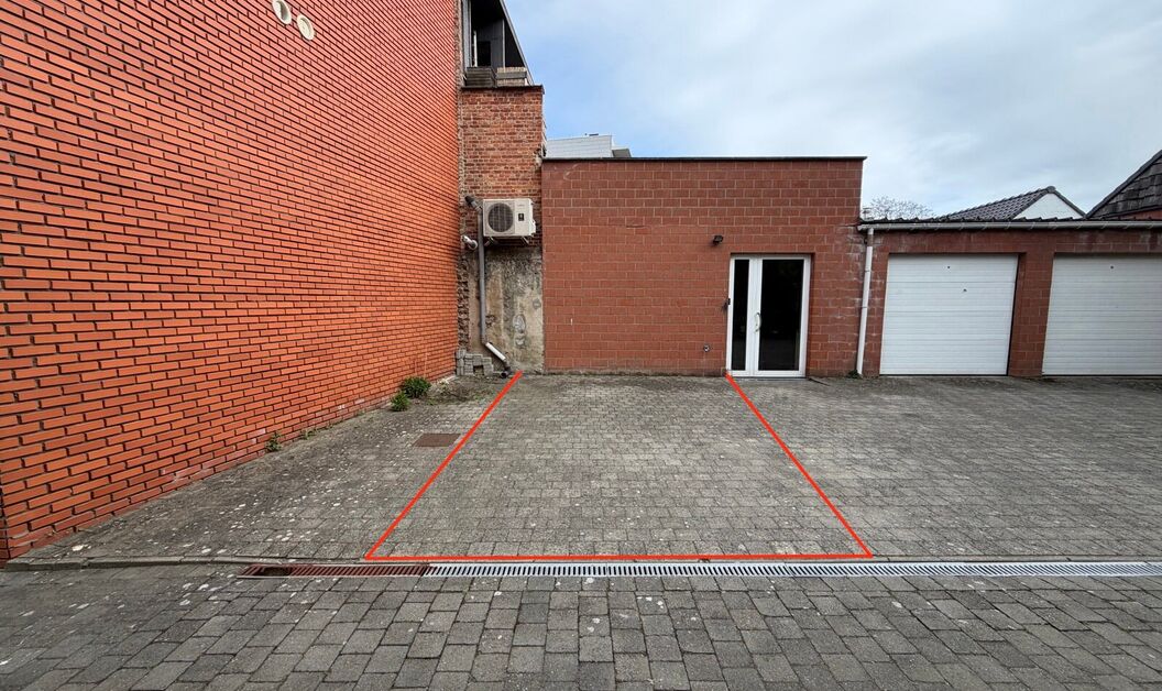Buitenstaanplaats te huur in Buggenhout