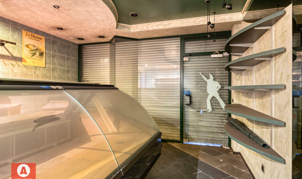 Gebouw voor gemengd gebruik te koop in Buggenhout