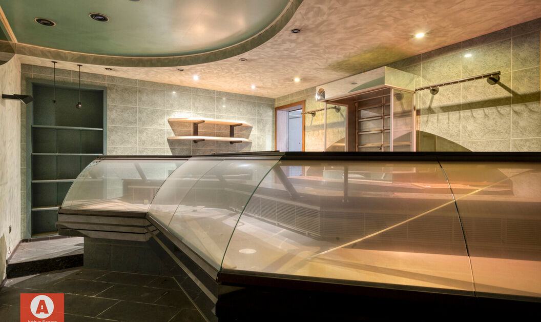 Gebouw voor gemengd gebruik te koop in Buggenhout