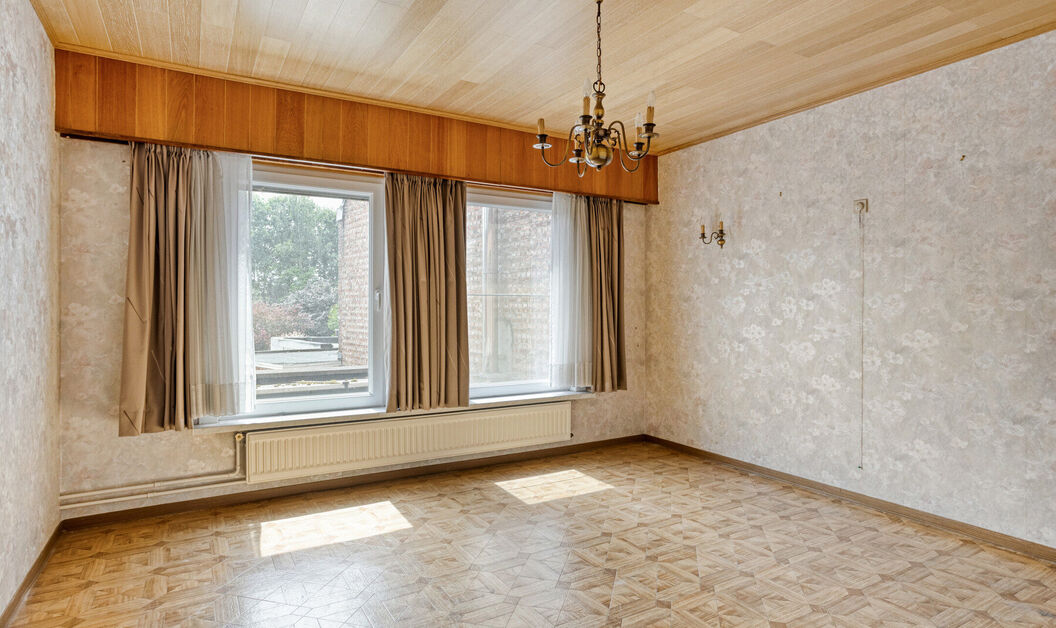 Gebouw voor gemengd gebruik te koop in Kapelle-op-den-Bos
