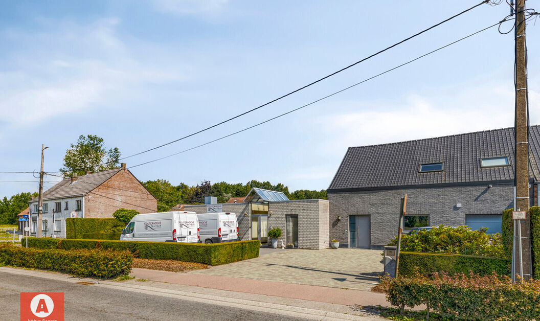 Gebouw voor gemengd gebruik te koop in Londerzeel