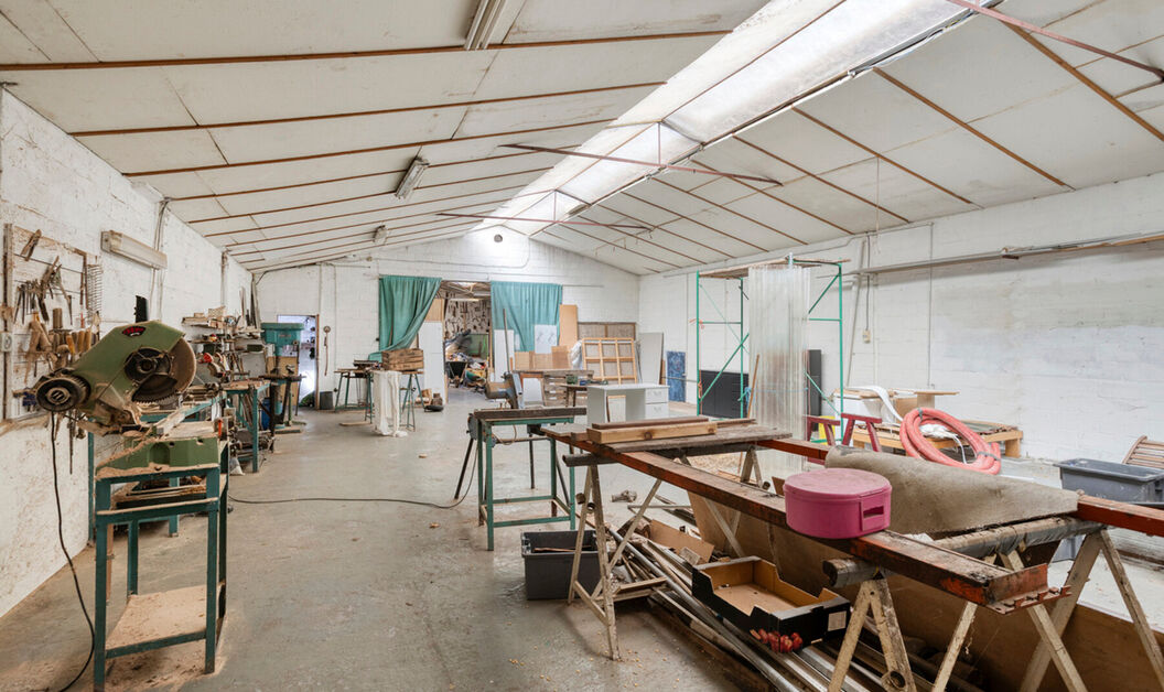 Gebouw voor gemengd gebruik te koop in Opwijk