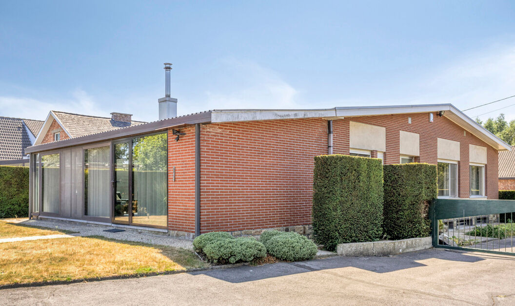 Gebouw voor gemengd gebruik te koop in Opwijk