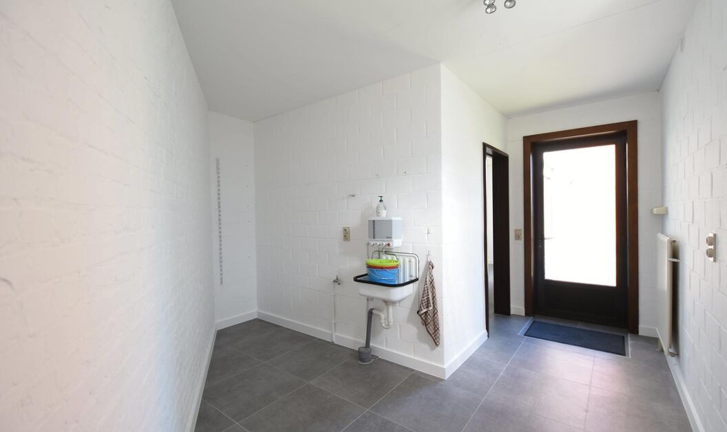 Gelijkvloerse verd. + tuin te huur in Lebbeke