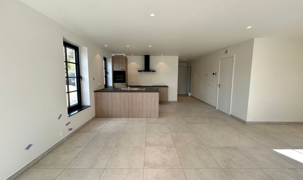 Gelijkvloerse verdieping te huur in Buggenhout