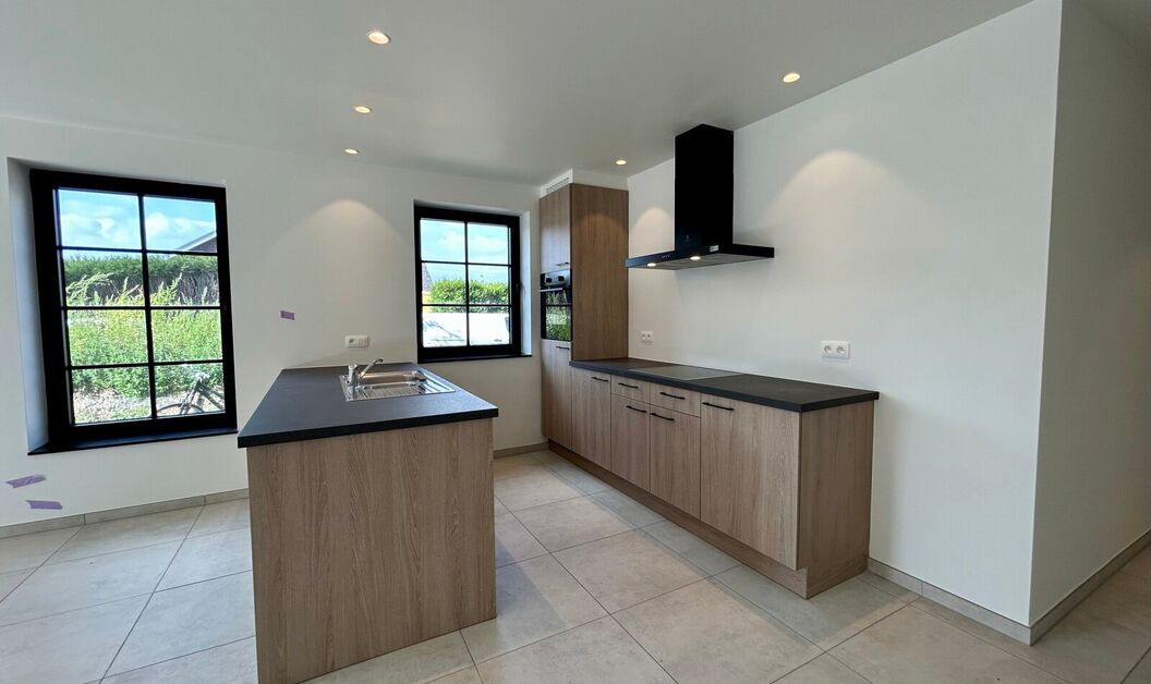 Gelijkvloerse verdieping te huur in Buggenhout