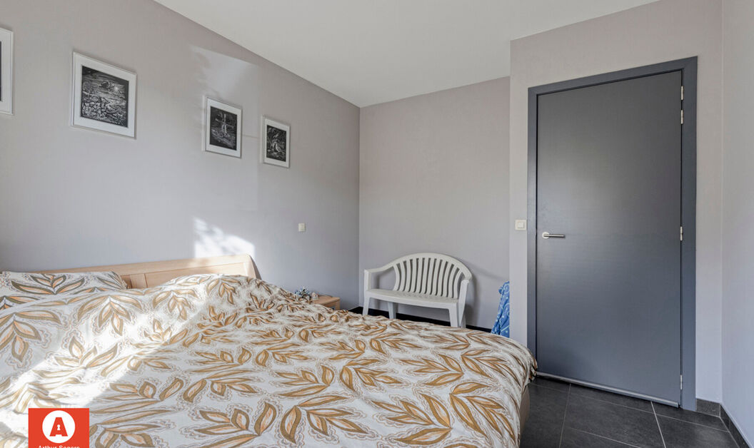 Gelijkvloerse verdieping te koop in Buggenhout