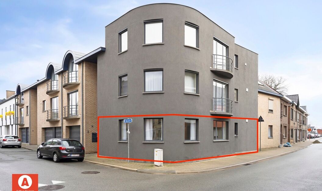 Gelijkvloerse verdieping te koop in Buggenhout