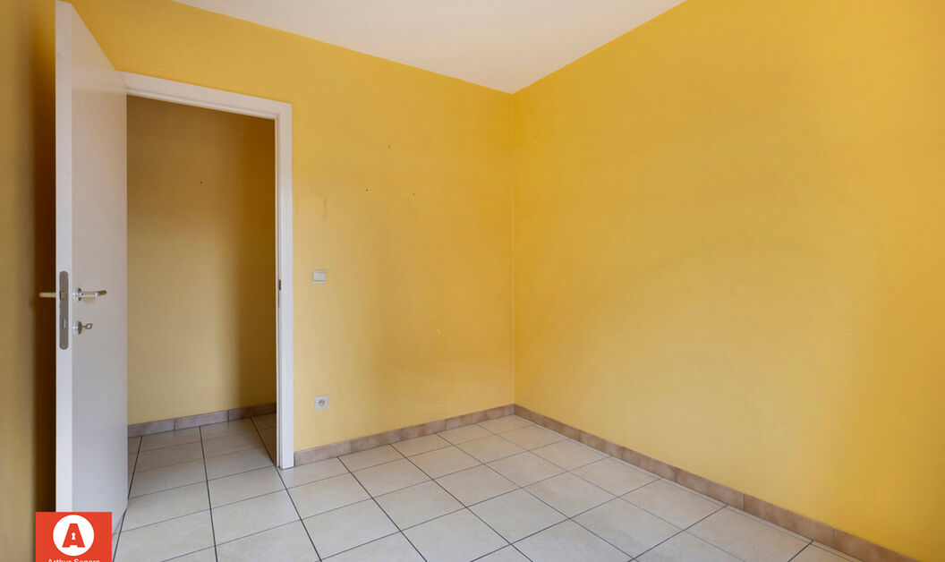 Gelijkvloerse verdieping te koop in Buggenhout