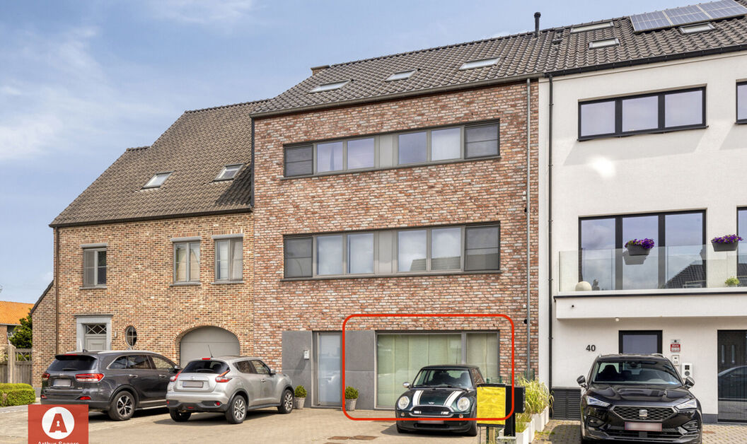 Gelijkvloerse verdieping te koop in Merchtem