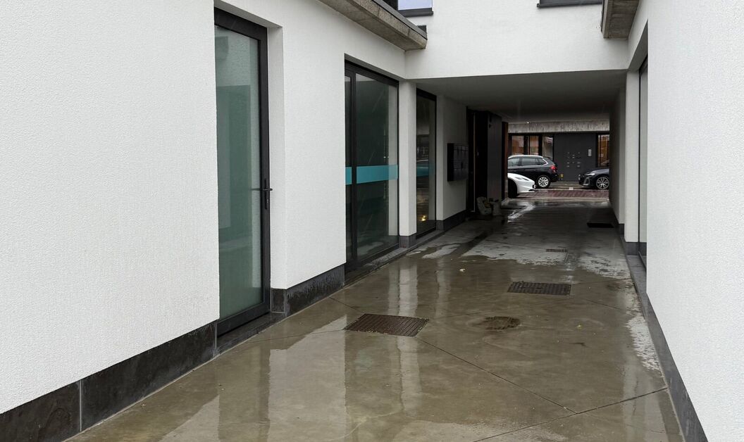 Gesloten garagebox te huur in Buggenhout